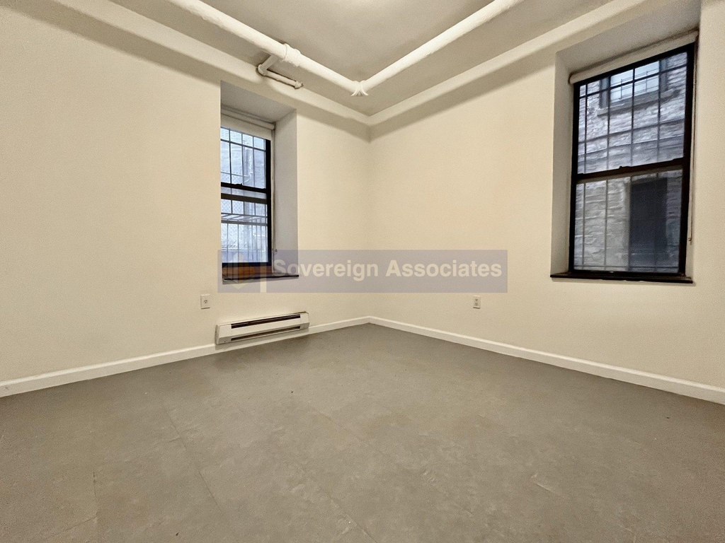 350 Manhattan Avenue - Photo 13