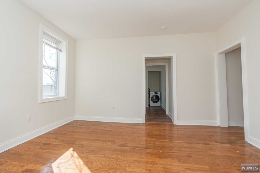 6404 Park Avenue - Photo 1