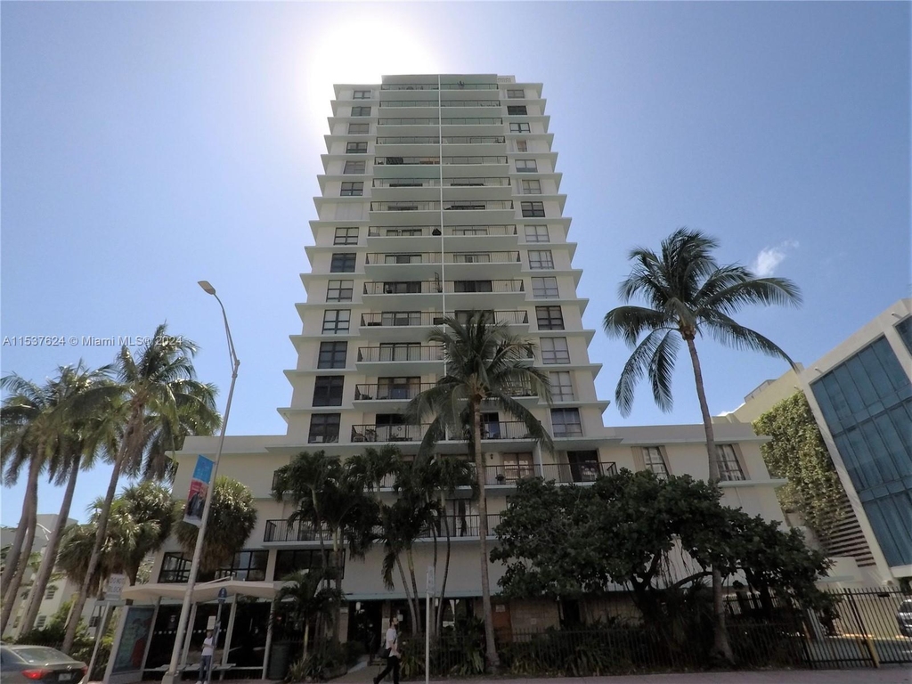 1800 Collins Ave - Photo 28