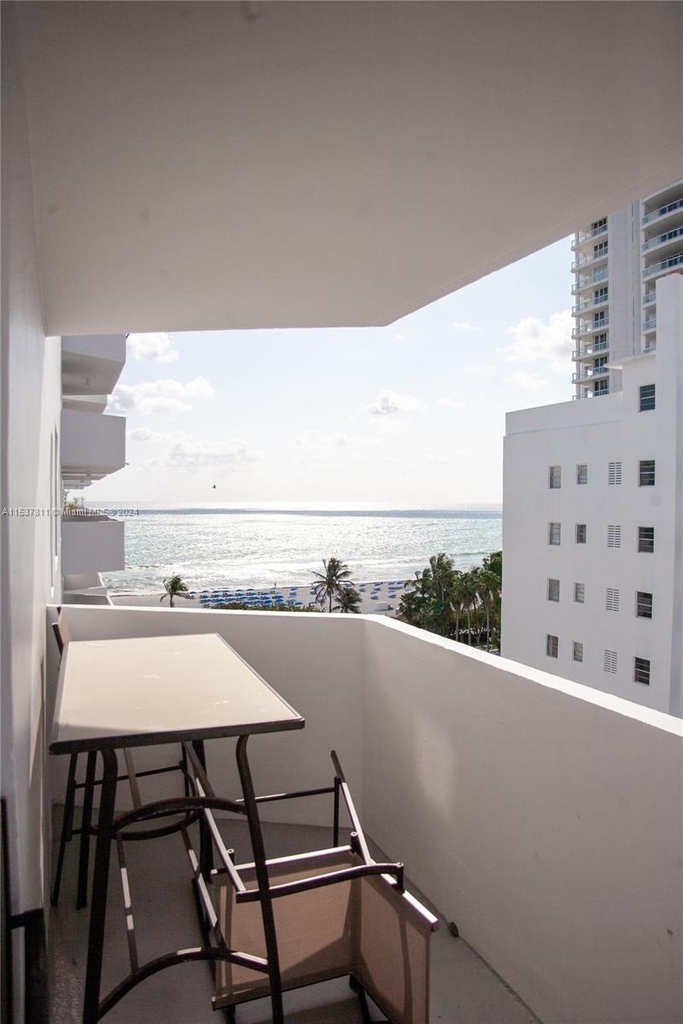 4301 Collins Ave - Photo 1