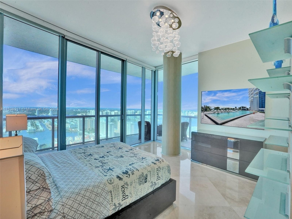 17001 Collins Ave - Photo 16