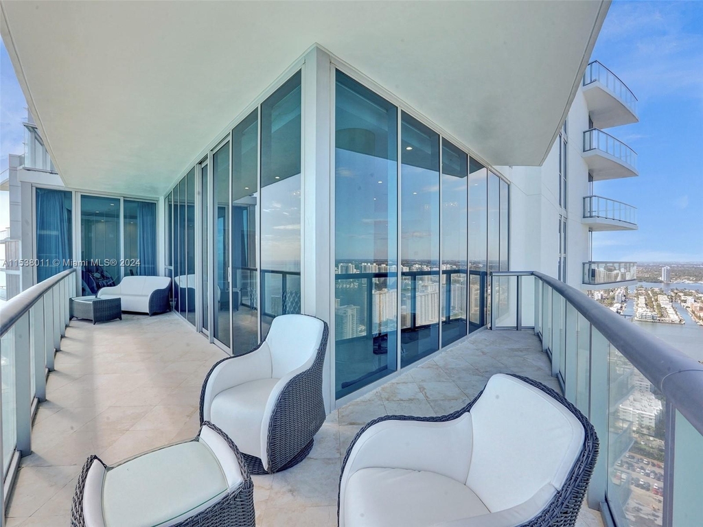 17001 Collins Ave - Photo 6