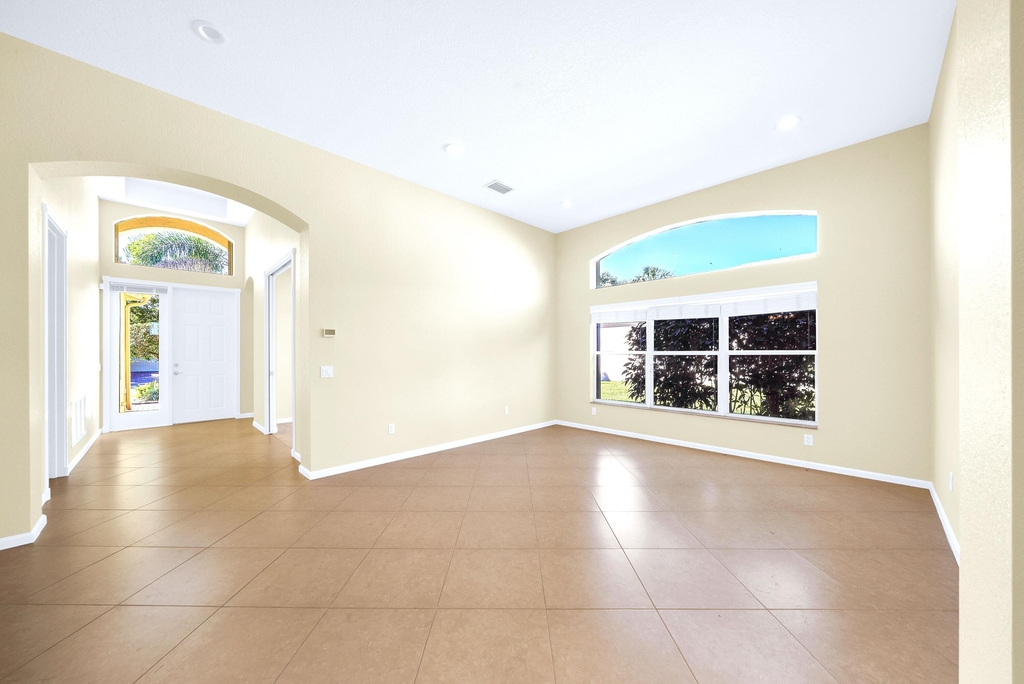 13074 Salinas Point Way - Photo 21