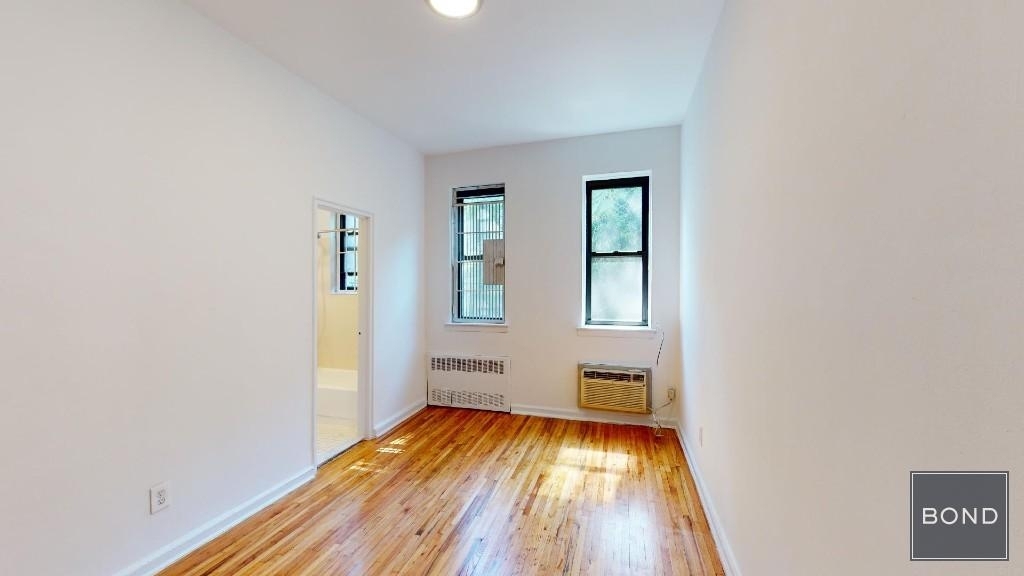 304 East 90th Street - Photo 2