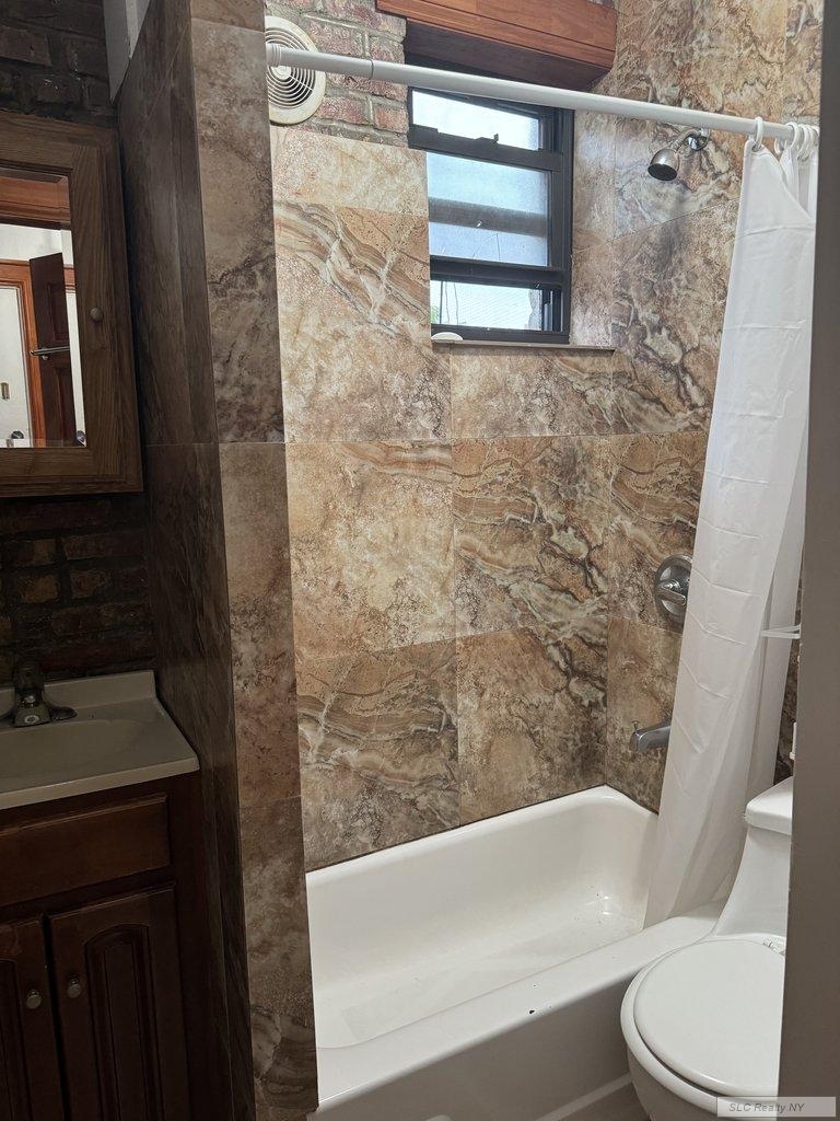 424 East 13th Street - Photo 4