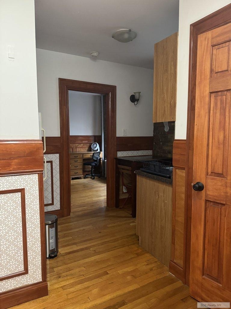 424 East 13th Street - Photo 5