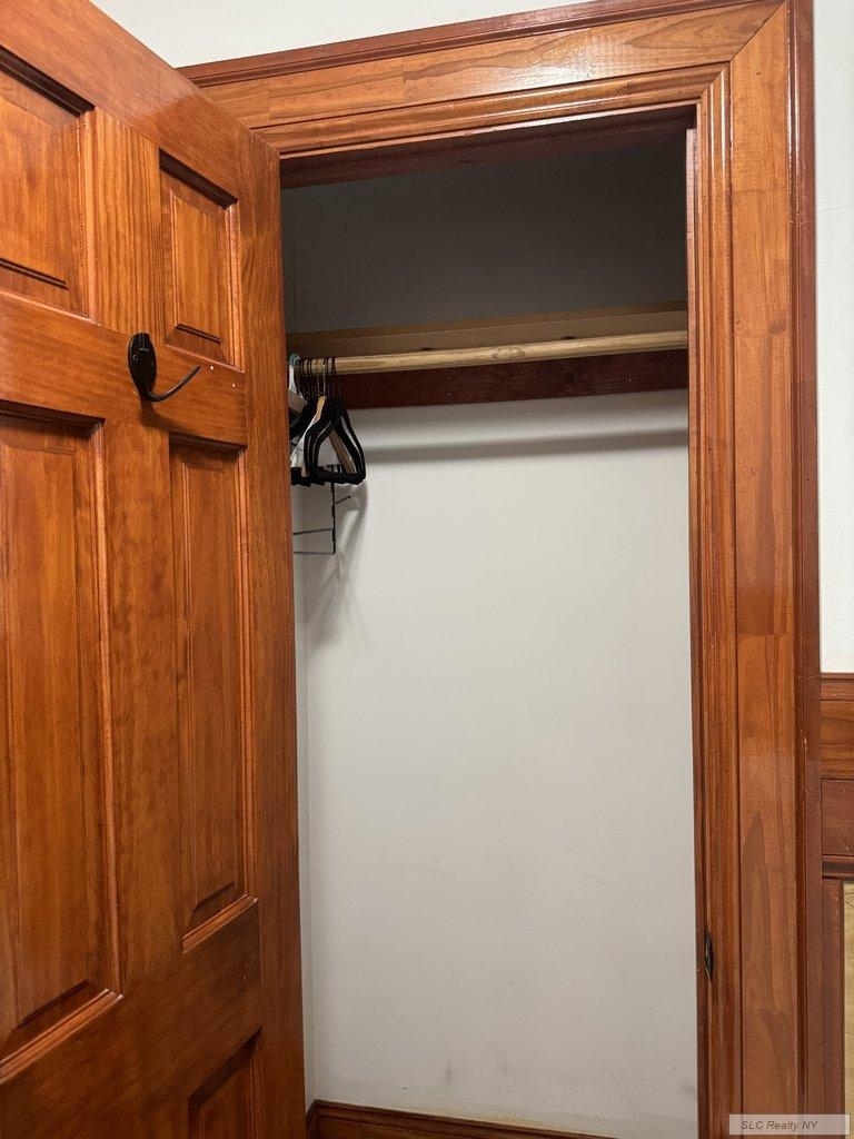 424 East 13th Street - Photo 6