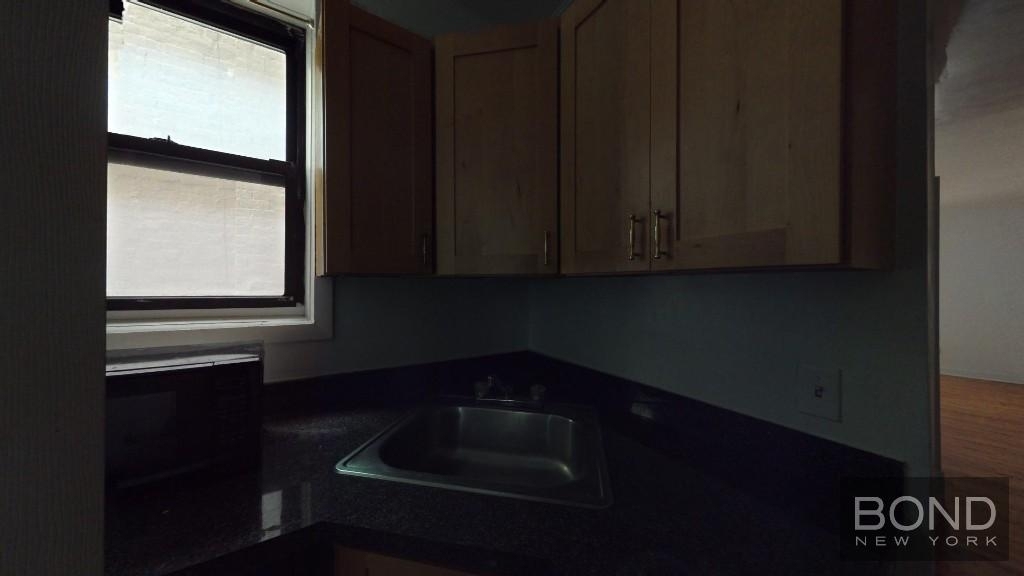 401 East 78th Street - Photo 1