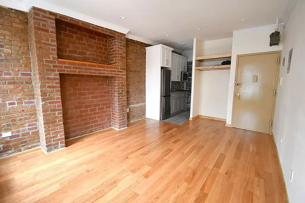 154 Orchard St. - Photo 2