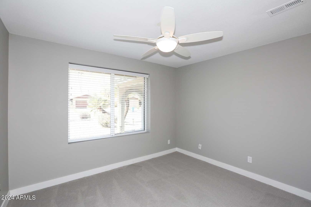 14801 N 51st Place - Photo 13