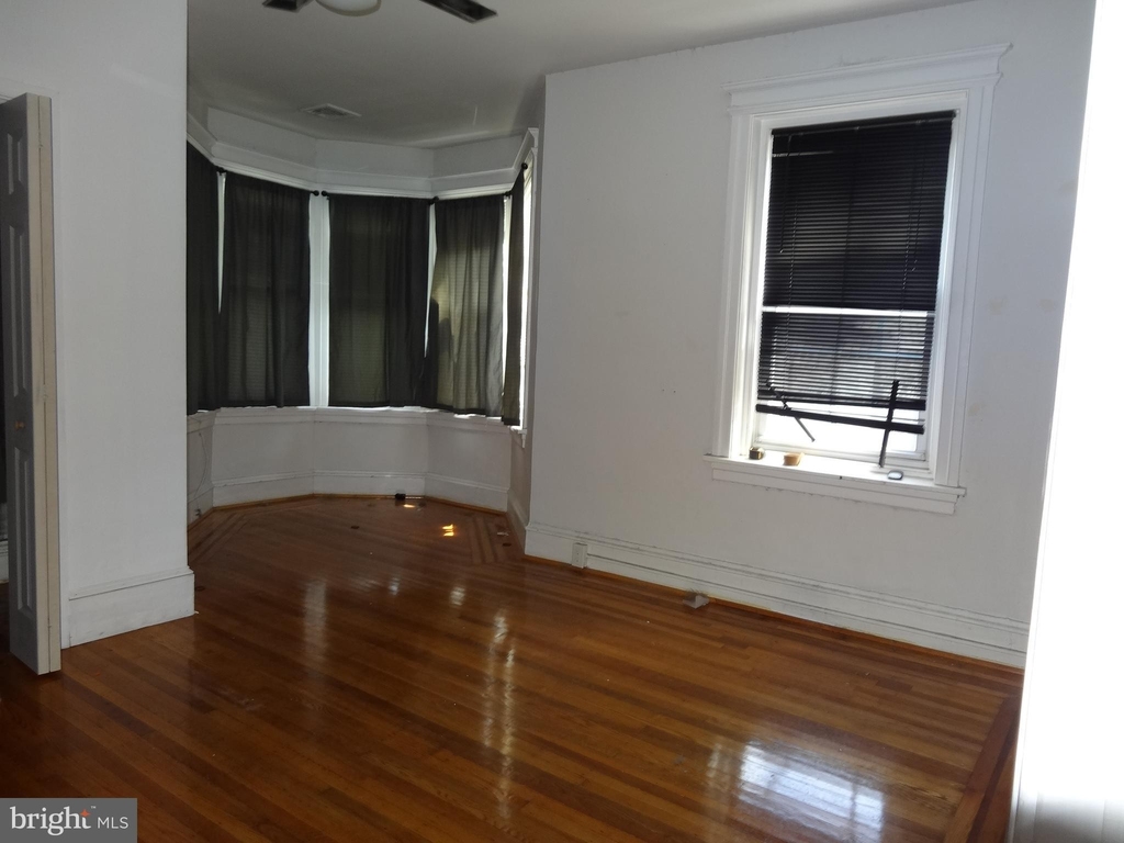 114 Levering Street - Photo 13