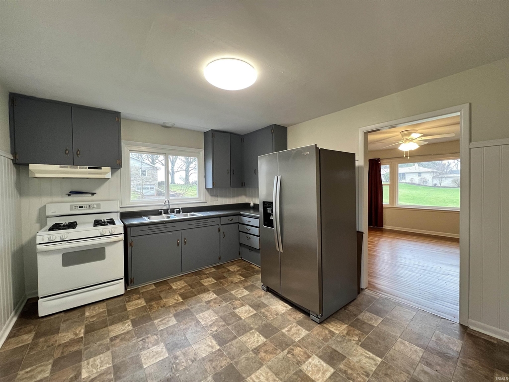 3527 S Rogers Street - Photo 1