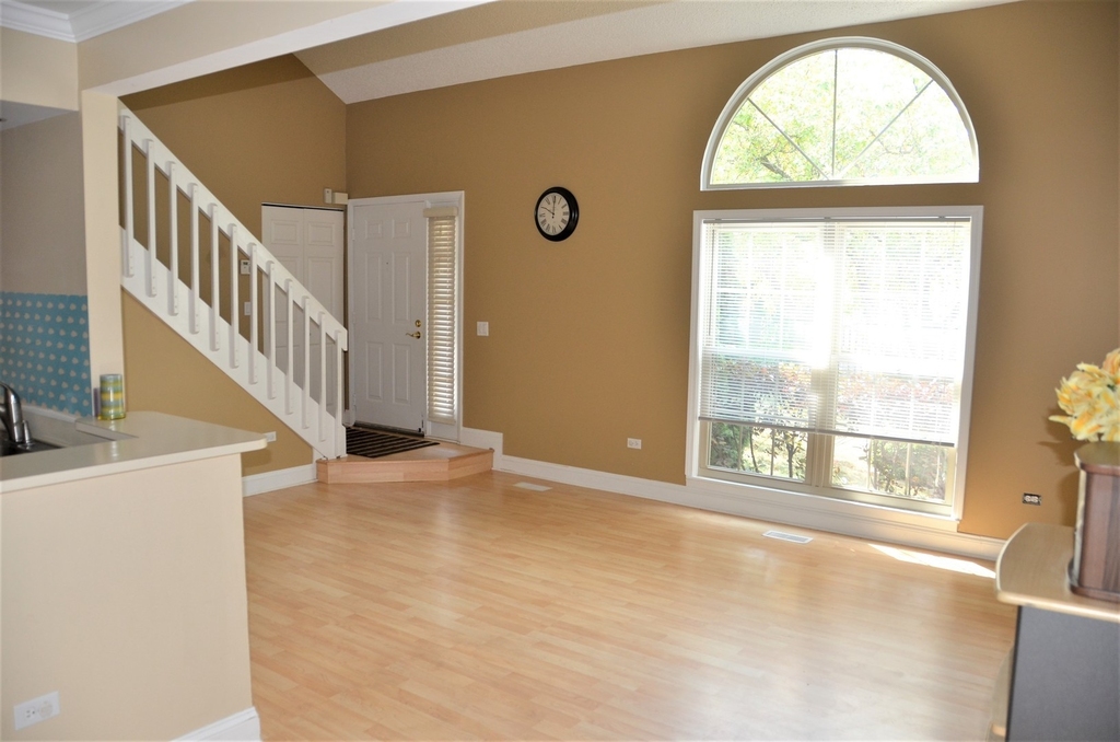 1017 N Knollwood Drive - Photo 2