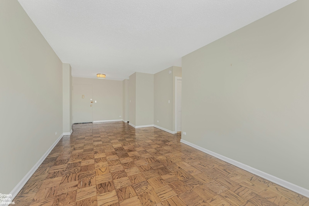 178 E 80th St - Photo 4
