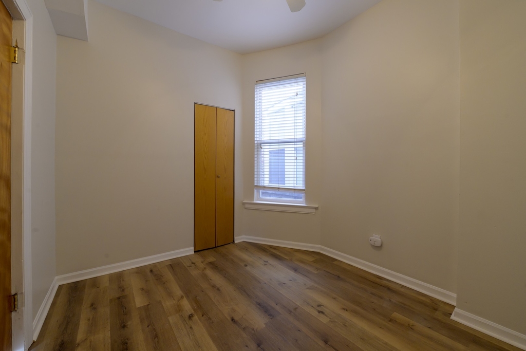 6550 S Drexel Avenue - Photo 9