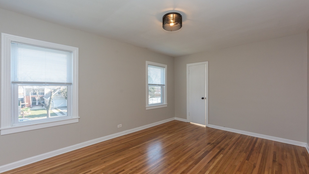 1437 Elgin Avenue - Photo 14