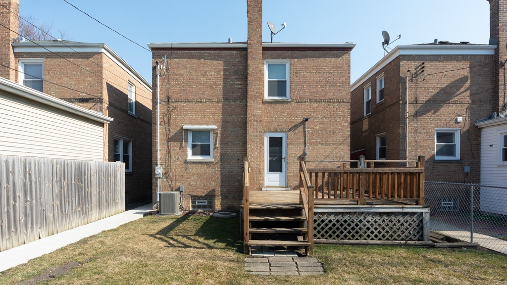 1437 Elgin Avenue - Photo 24