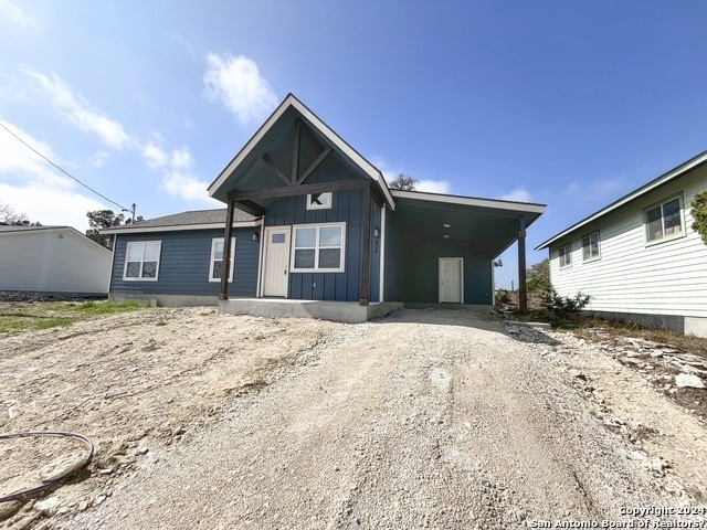 404 Cimarron - Photo 1