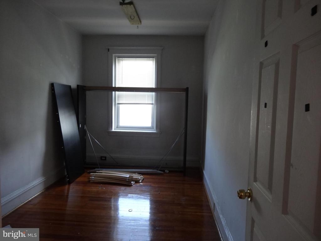 114 Levering St - Photo 14