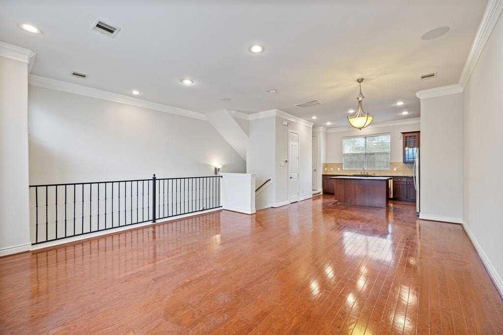 5821 Katy Street - Photo 3