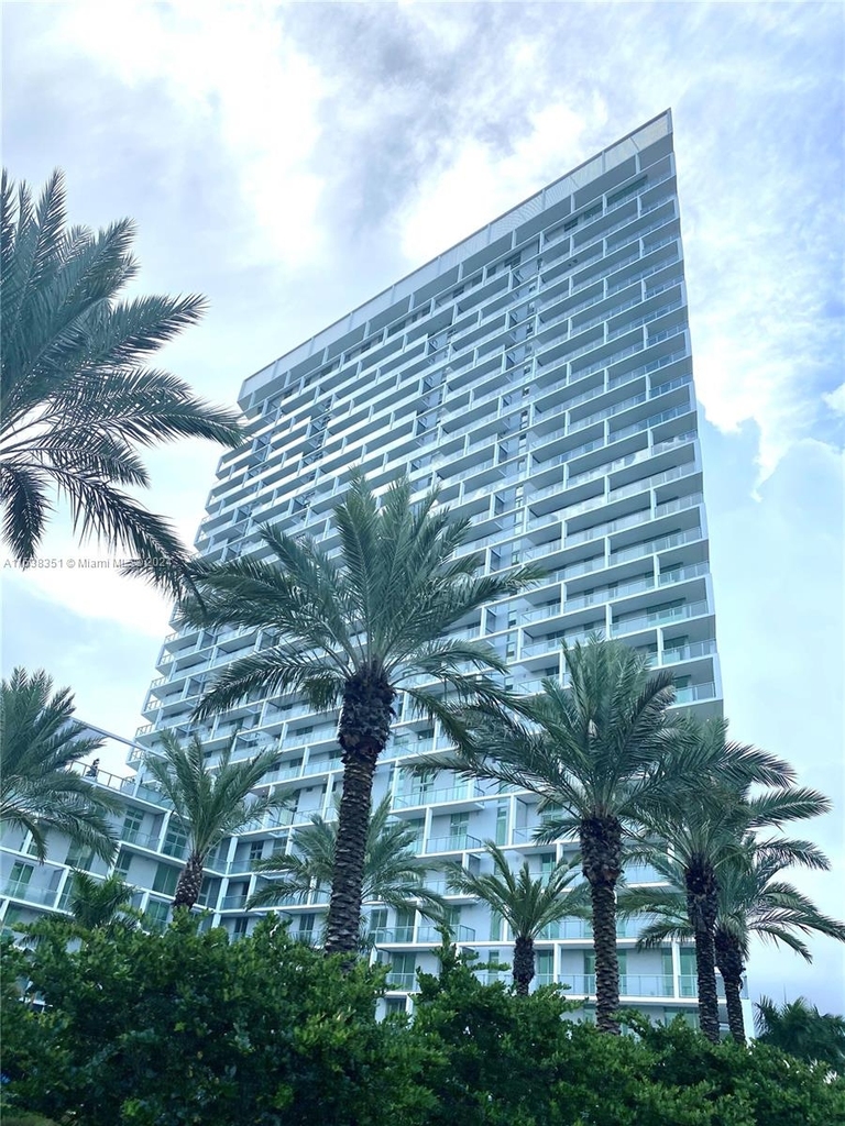 2000 Metropica Way - Photo 15