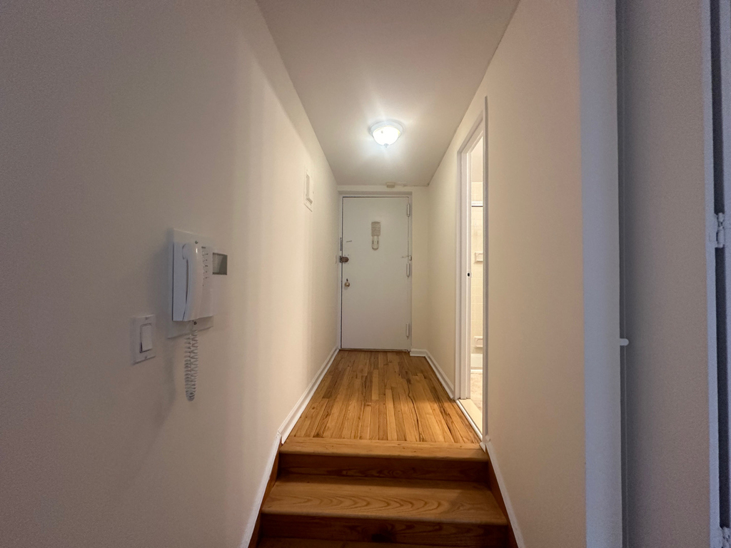 201 East 12th Street - Photo 3