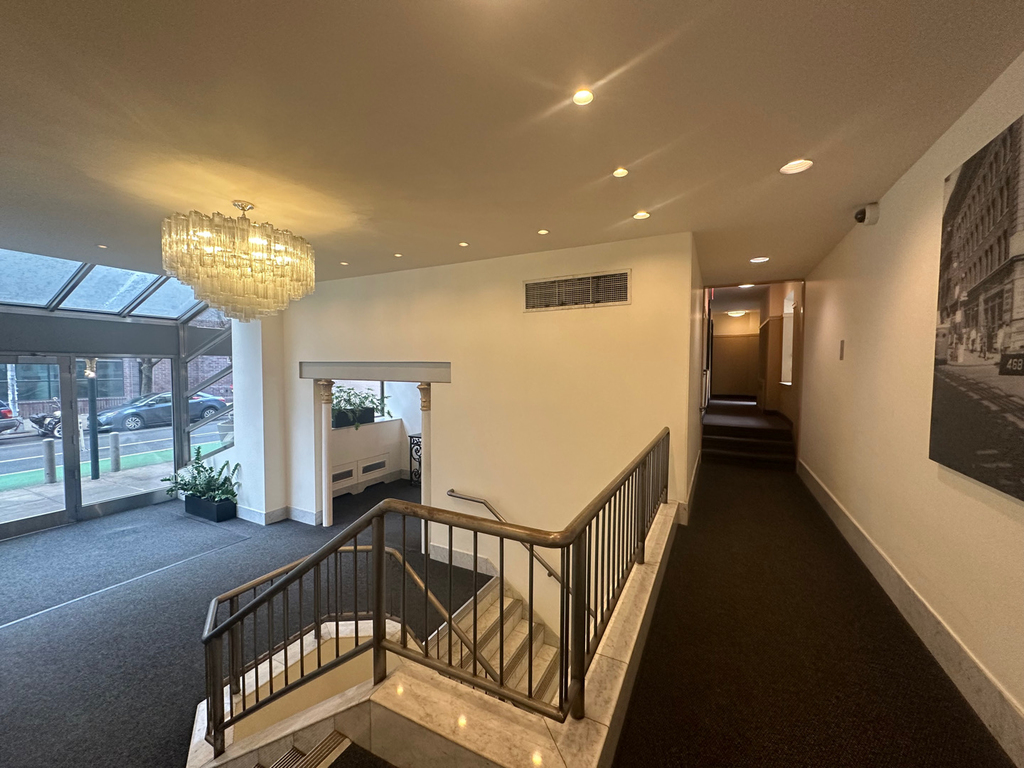 201 East 12th Street - Photo 10