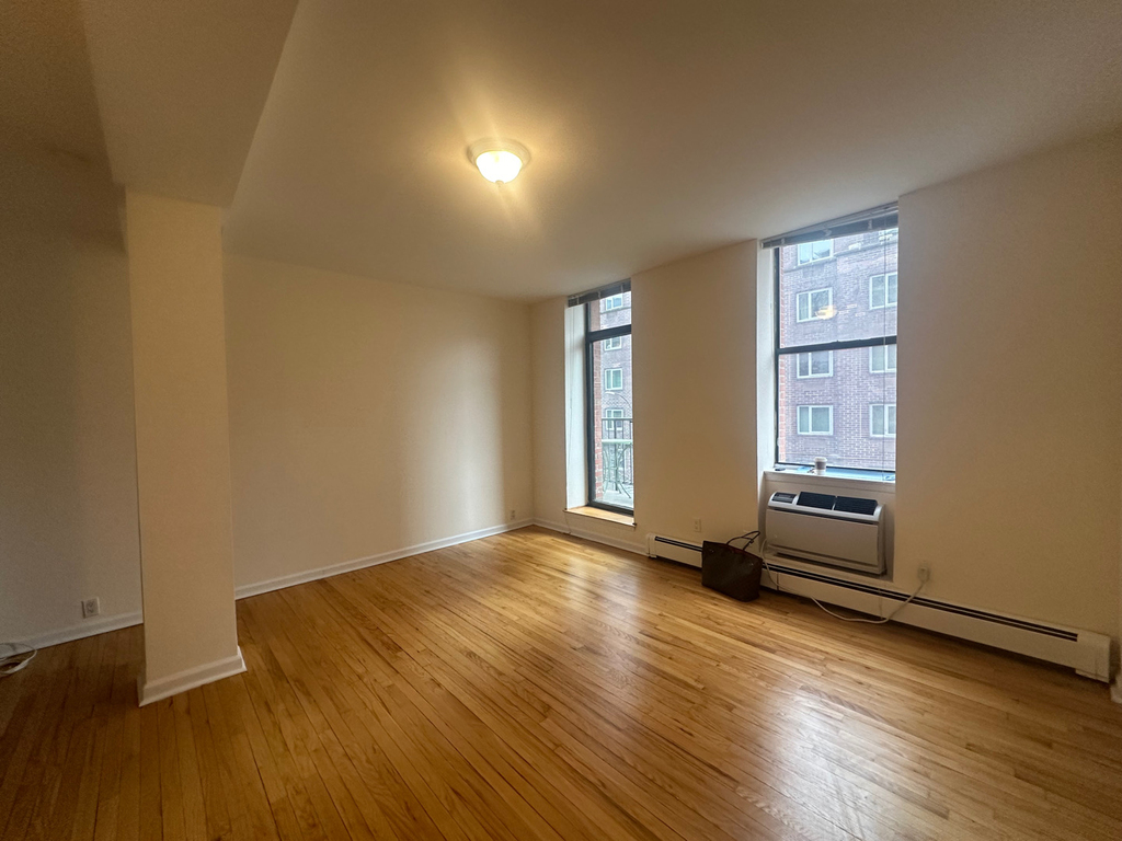 201 East 12th Street - Photo 0