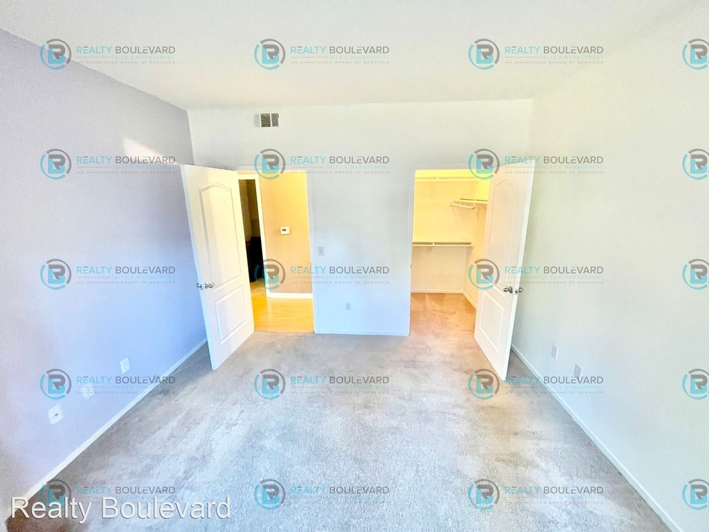 6850 Sharlands Ave #1115 - Photo 6