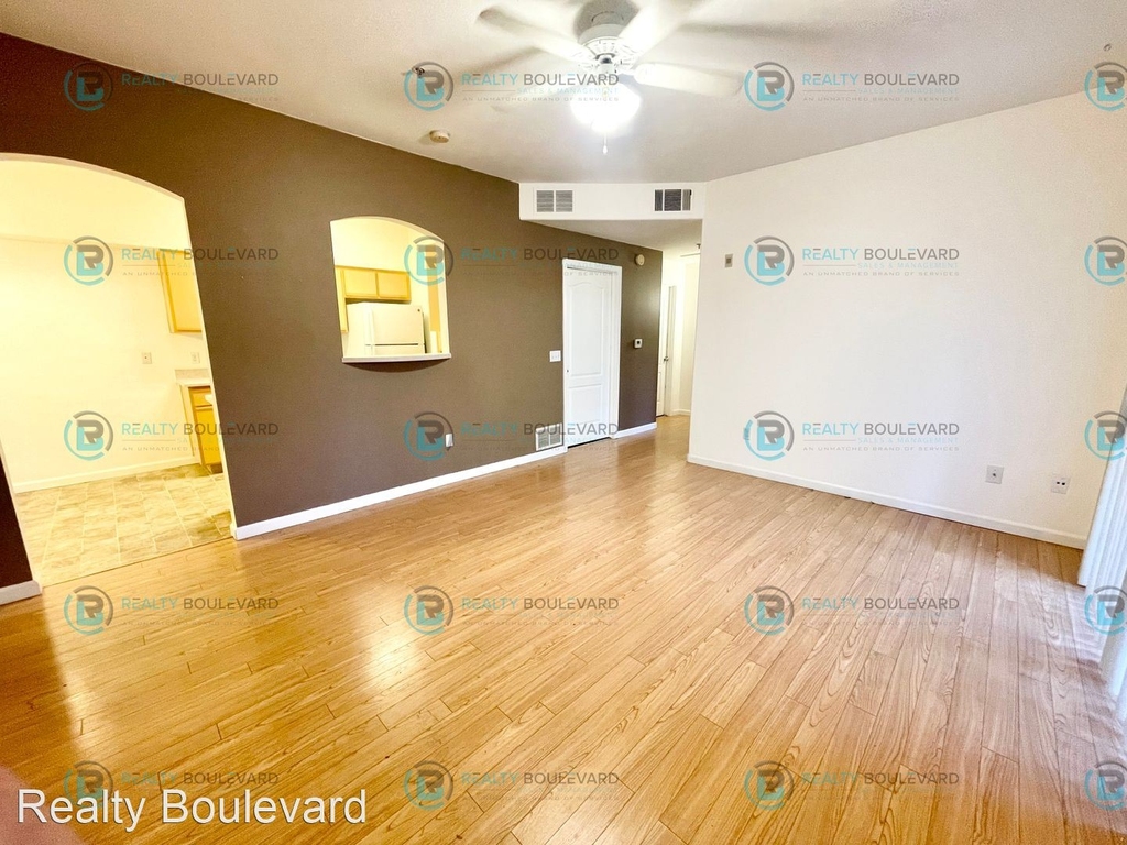 6850 Sharlands Ave #1115 - Photo 3