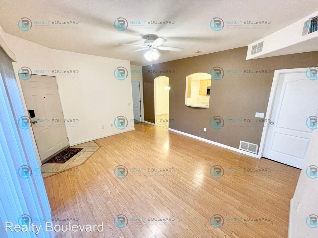 6850 Sharlands Ave #1115 - Photo 4