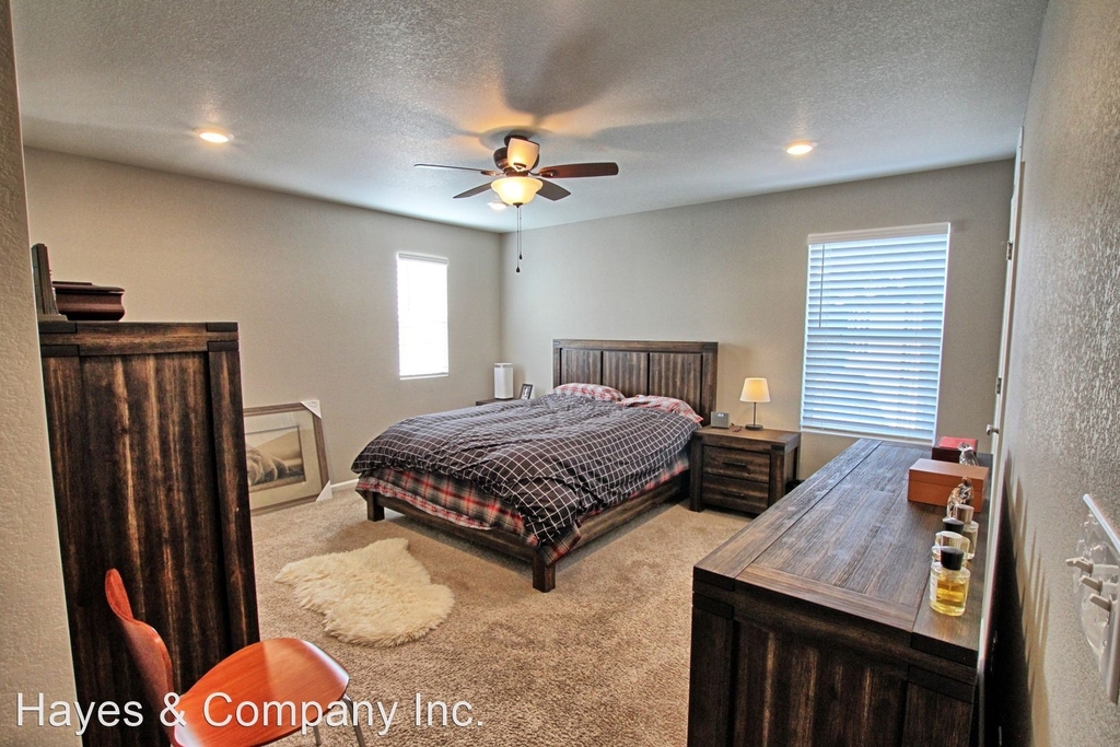 3752 Happyheart Way - Photo 3