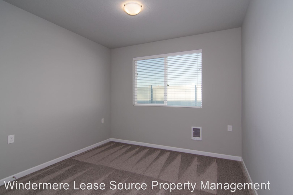 13601 E Olive Lane - Photo 13