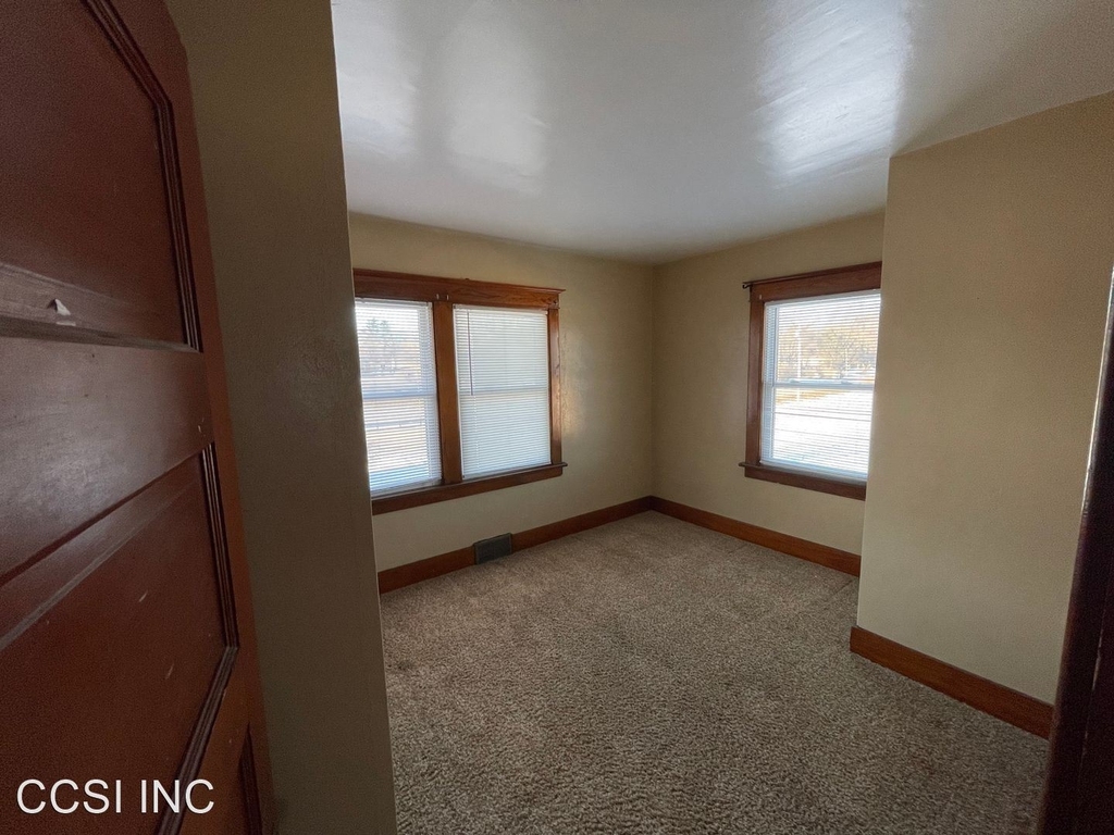 5675 Valley Dr - Photo 23