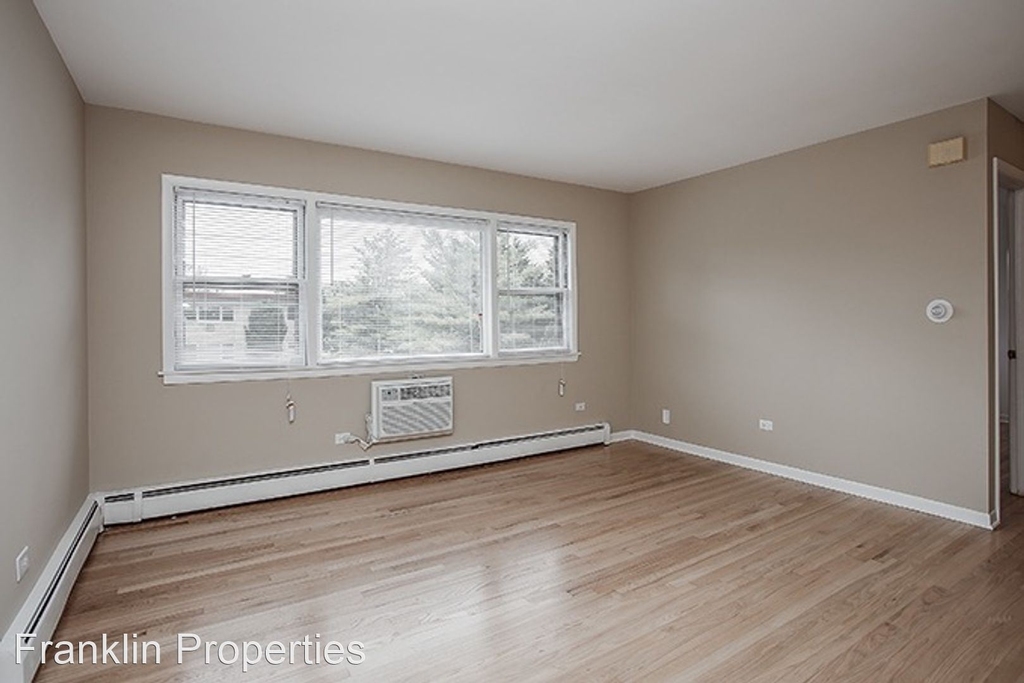 331/339 Fullerton Ave - Photo 7