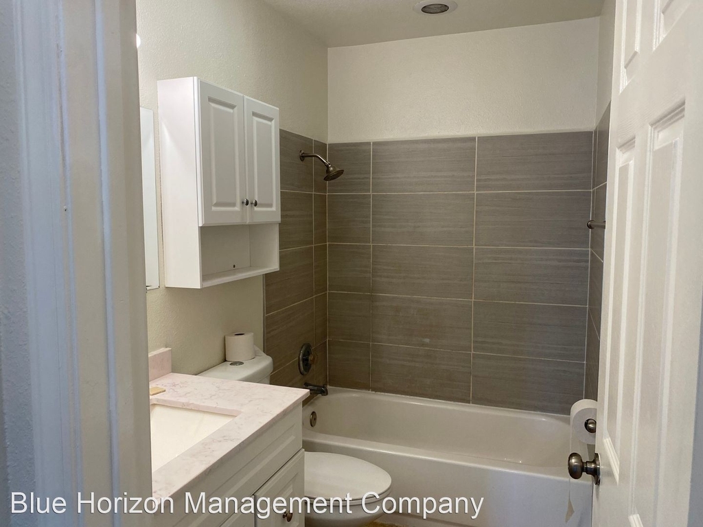 133 West Vermont Avenue - Photo 6