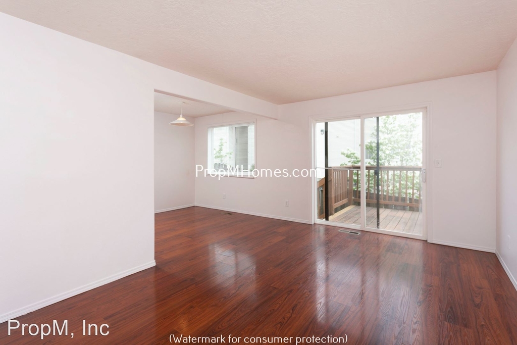 2516 Se 103rd Avenue - Photo 1