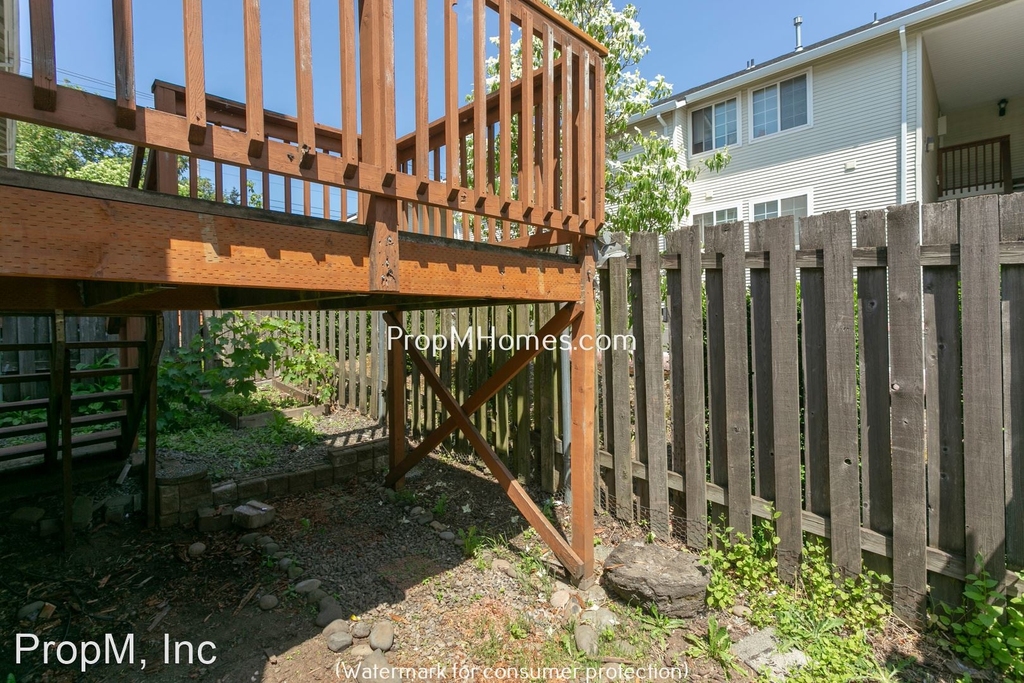 2516 Se 103rd Avenue - Photo 20