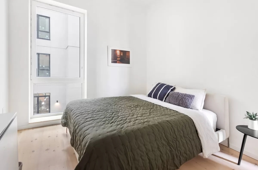 457 West 150th Street - Photo 4
