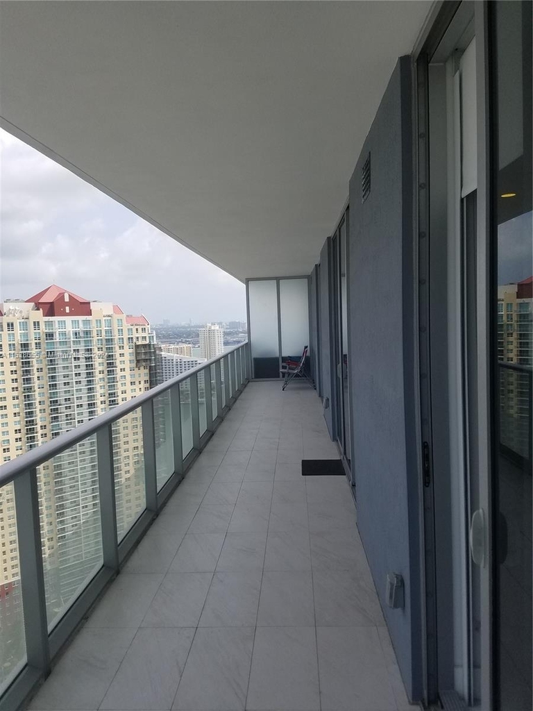 1300 Brickell Bay Dr - Photo 19