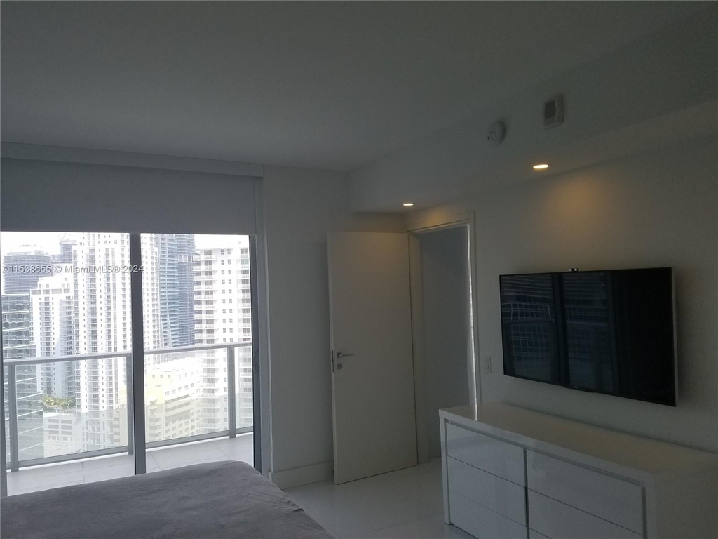 1300 Brickell Bay Dr - Photo 9