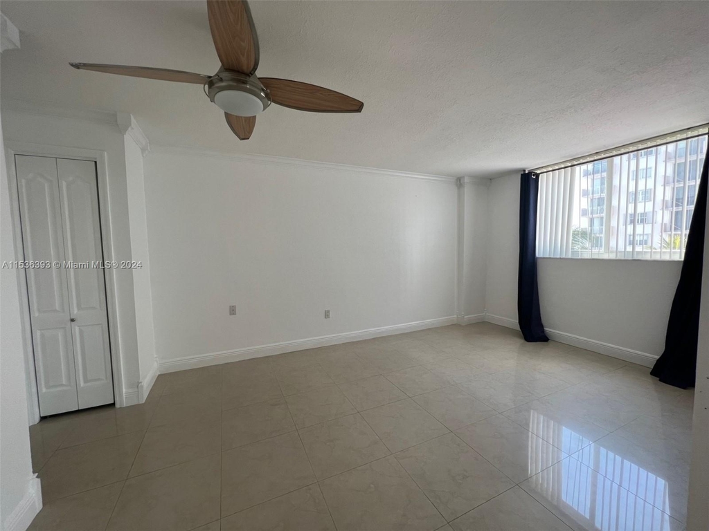 401 Ocean Dr - Photo 6