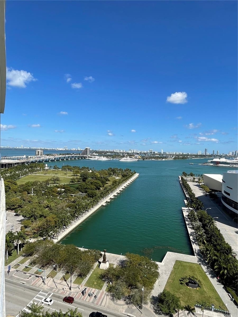 888 Biscayne Blvd - Photo 23