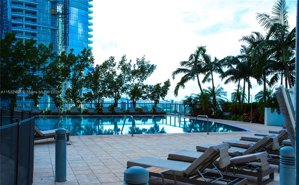 888 Biscayne Blvd - Photo 4