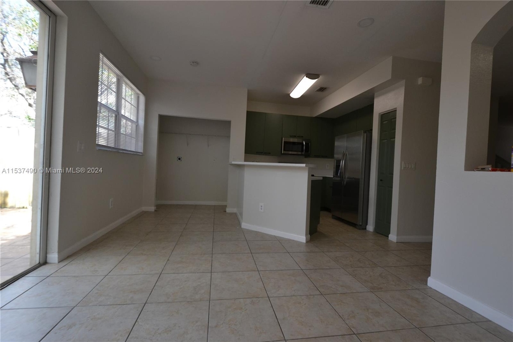 618 Ne 21st Ave - Photo 16