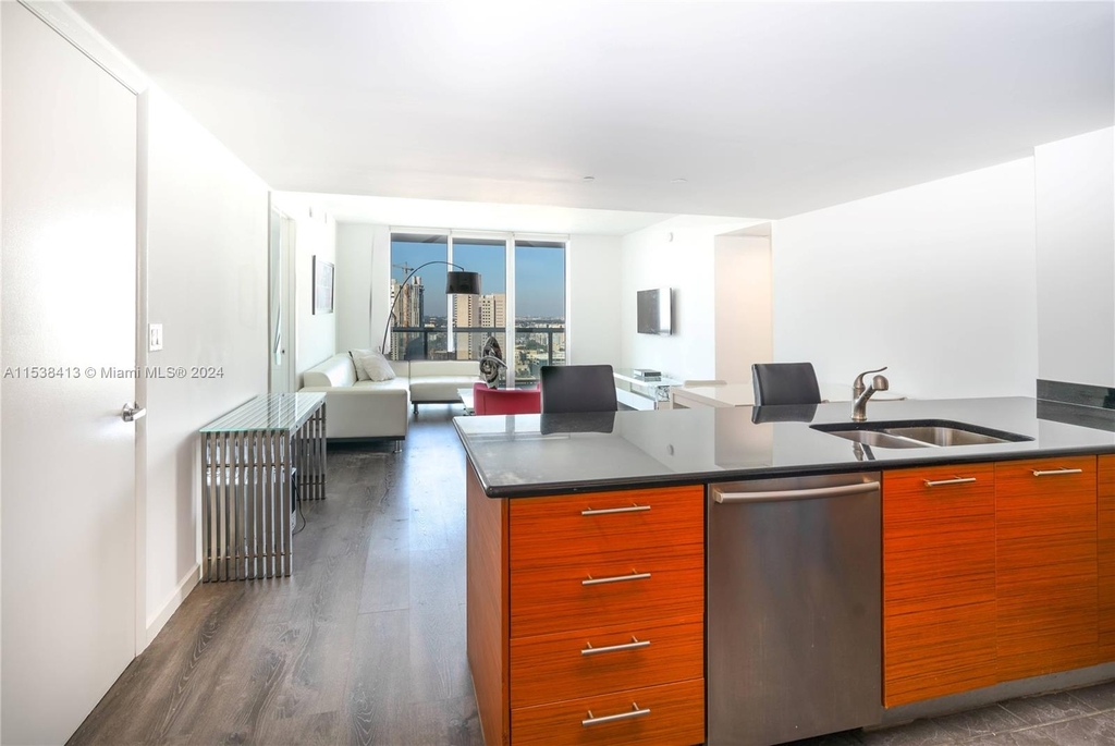 50 Biscayne Blvd - Photo 4