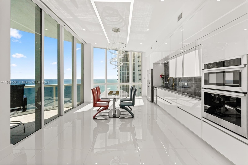 16001 Collins Ave - Photo 6