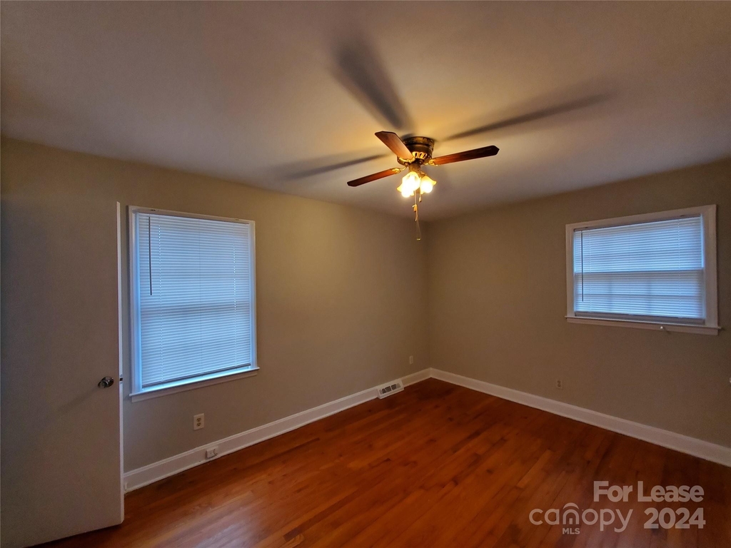 2824 Dalecrest Drive - Photo 5