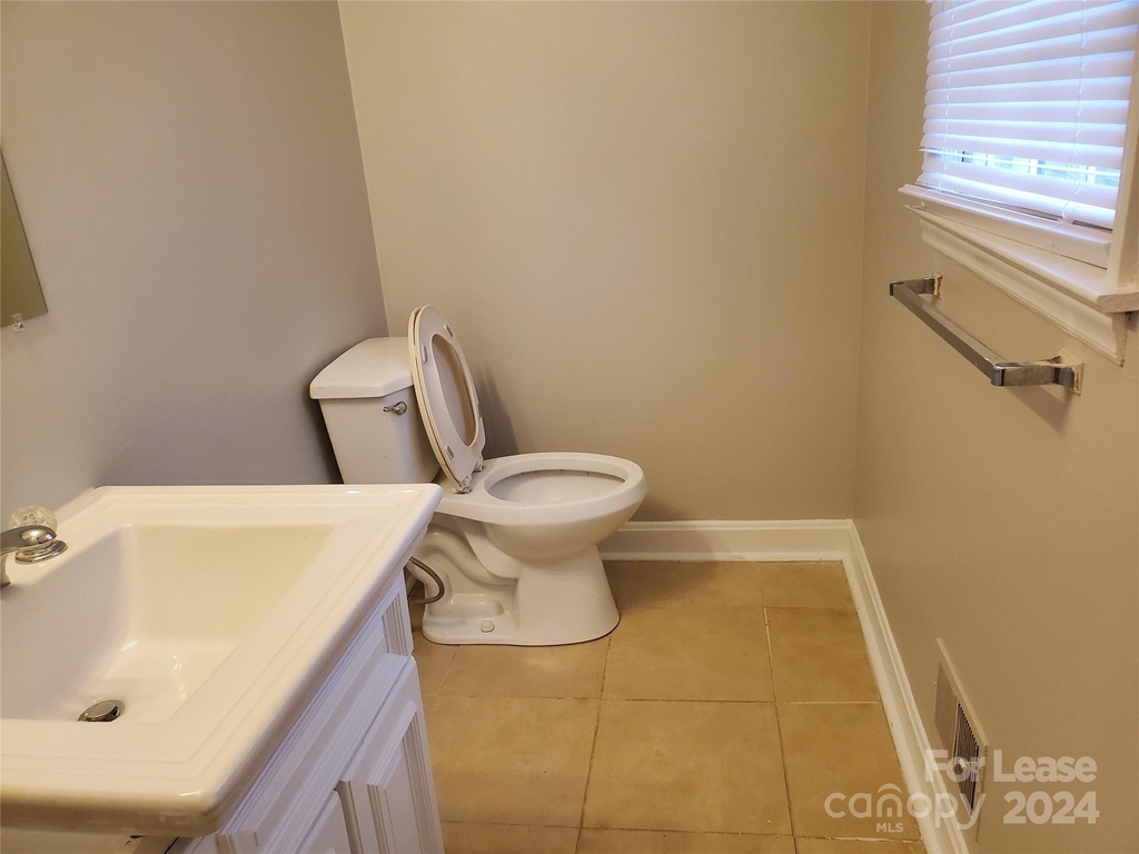 2824 Dalecrest Drive - Photo 10