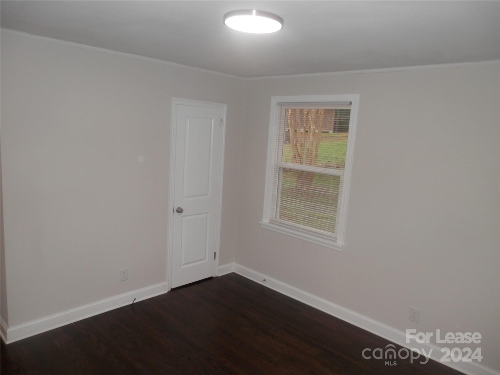 1643 Academy Street - Photo 30